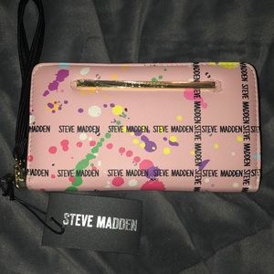 Steve Madden Blush Splatter Paint ZA Wristlet
